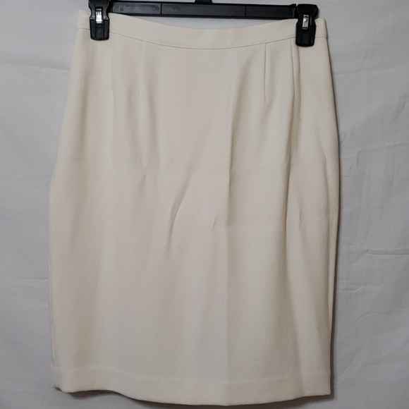 Euc two piece Kasper suit - Picture 7 of 8